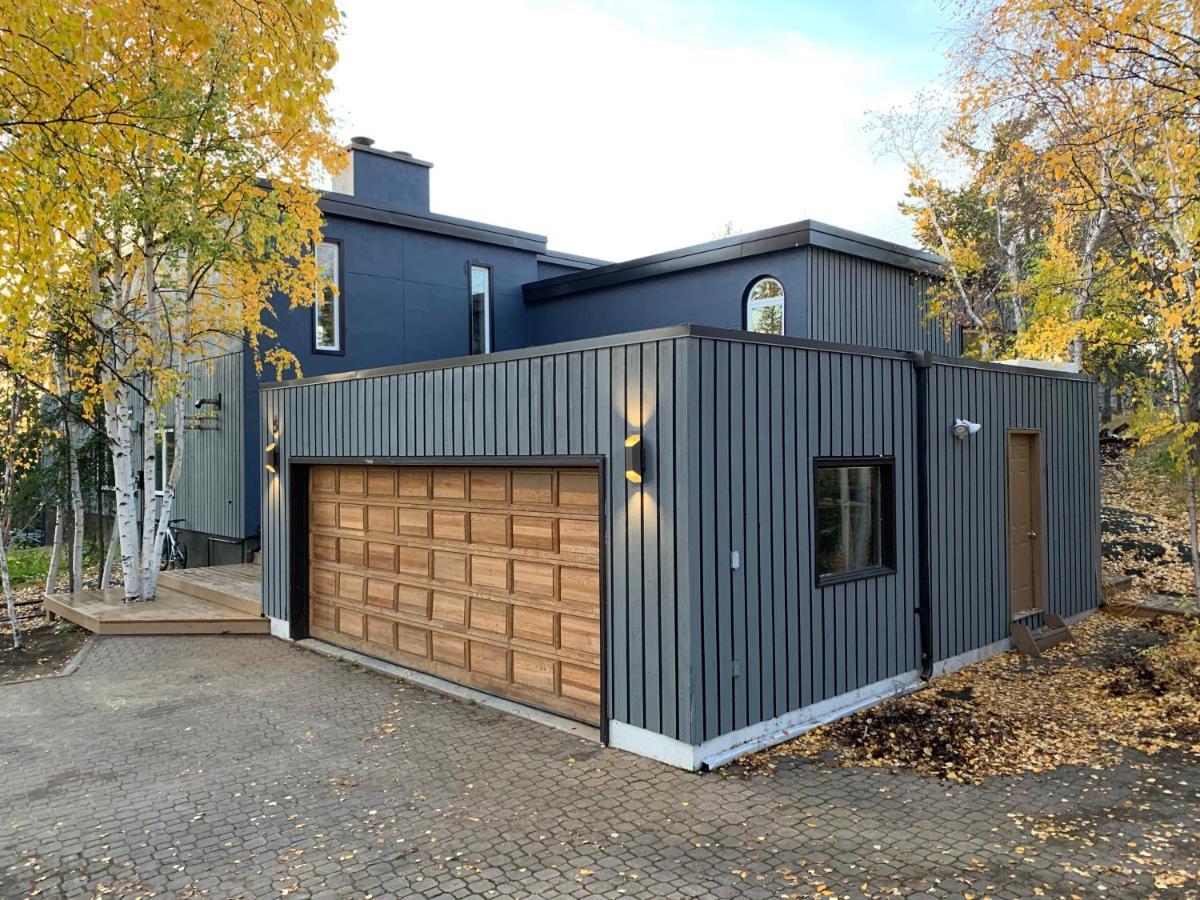 好丘。Hacho House Acomodação com café da manhã Yellowknife Exterior foto